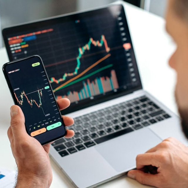 Fintelio Latam Simulador de Trading & Análisis con IA
